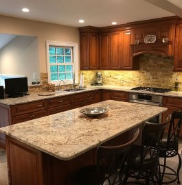 Plainview-Kitchen-with-island