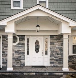 Front-Door-with-Oval-Window